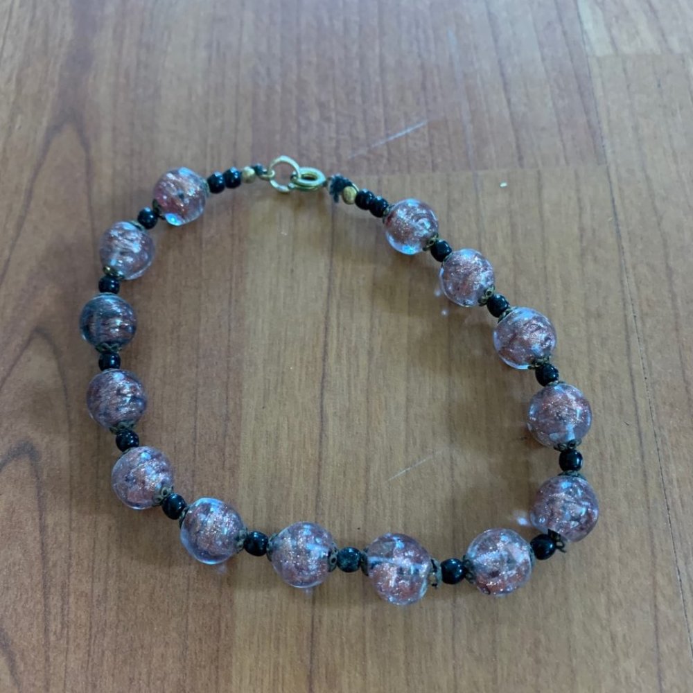 Beautiful Italian Glass Beaded Bracelet with clasp closure,  so lovely!